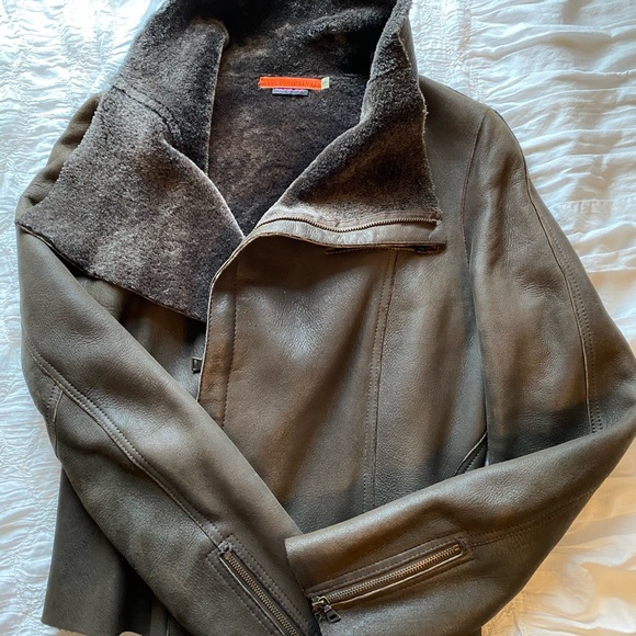 Shearling leather jacket - Picture 3 of 4
